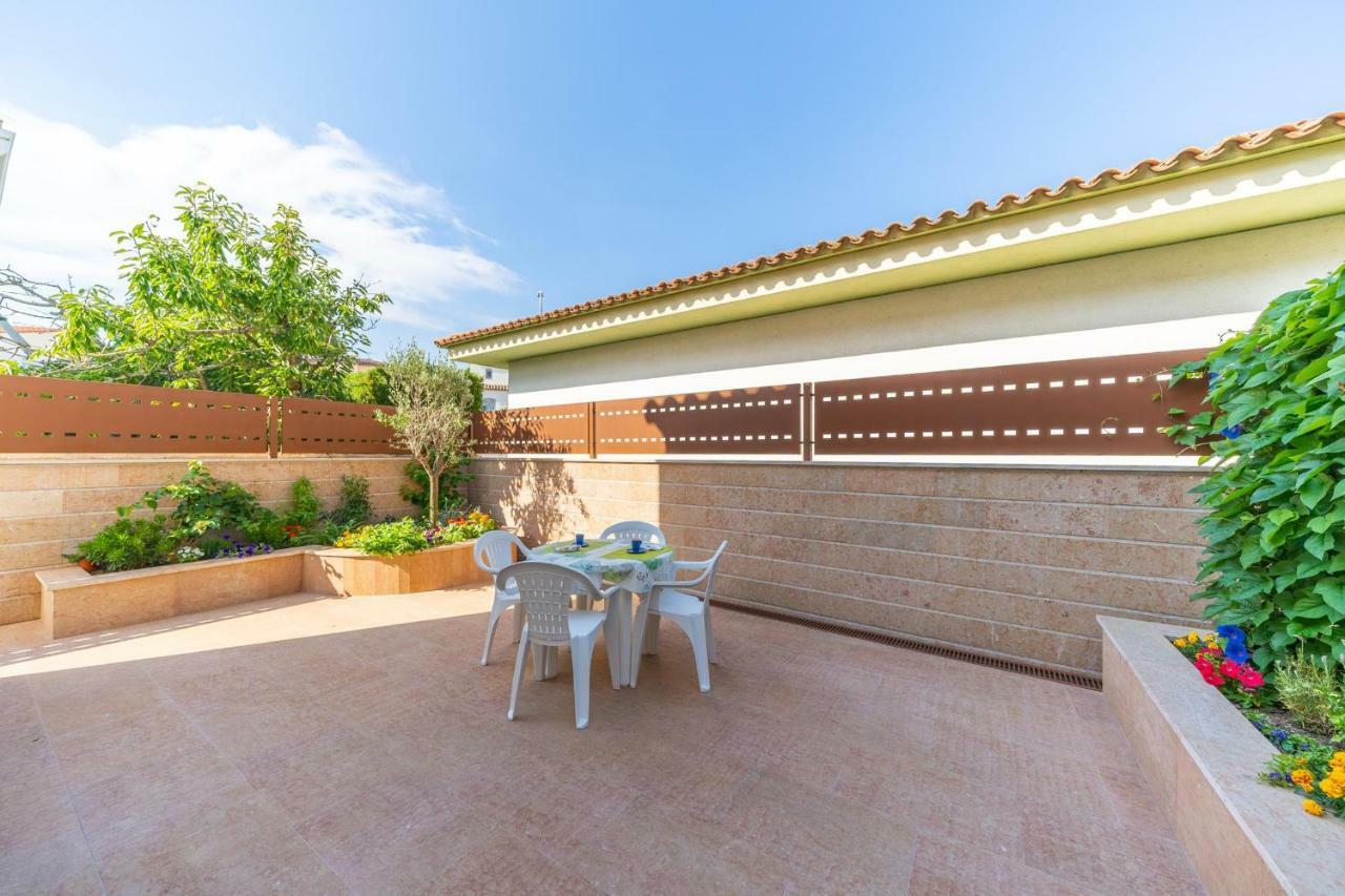 Holiday Home Bruna L' Escala Buitenkant foto